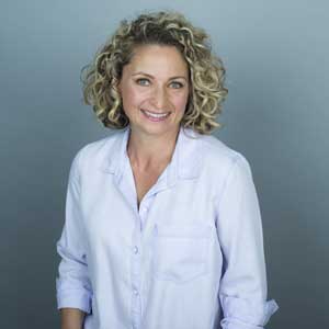 actor Julie Sawchuk